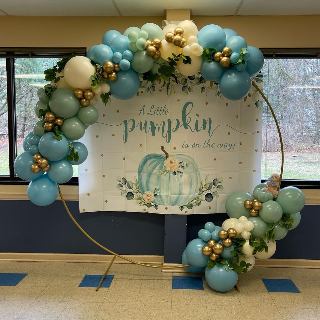 Such a sweet baby shower theme!  A little pumpkin is on the way!
#babyshower #babyshowerballoons #balloonsbytotalparty #eastbrunswickballoons