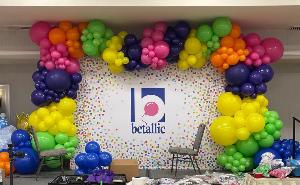 Fabulous class with Betallic in NJ 
Loved having @party_people_events @janiiamsballoons 
@betallicsteph visit us