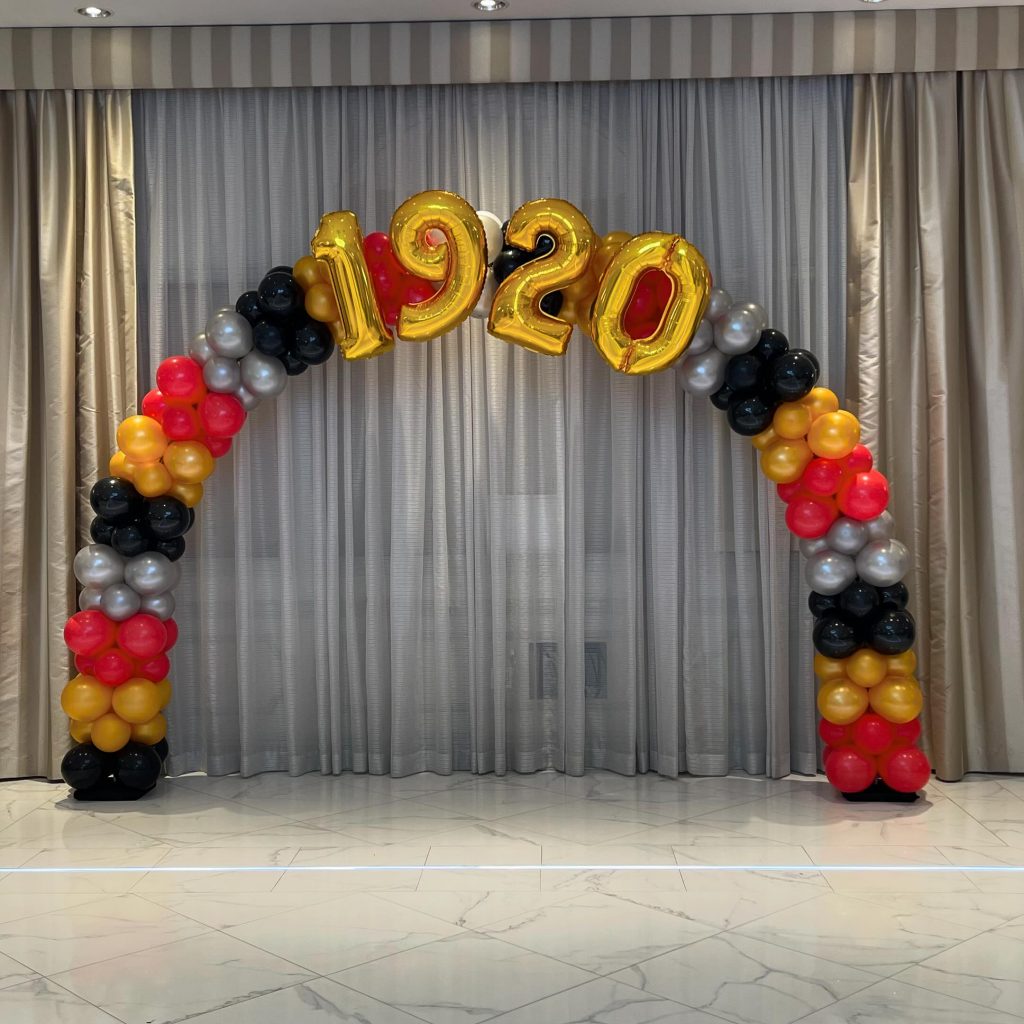 Prom season has begun!  #1920theme #prom #promballoons #photoop #balloonarch @jacquesreceptioncenter