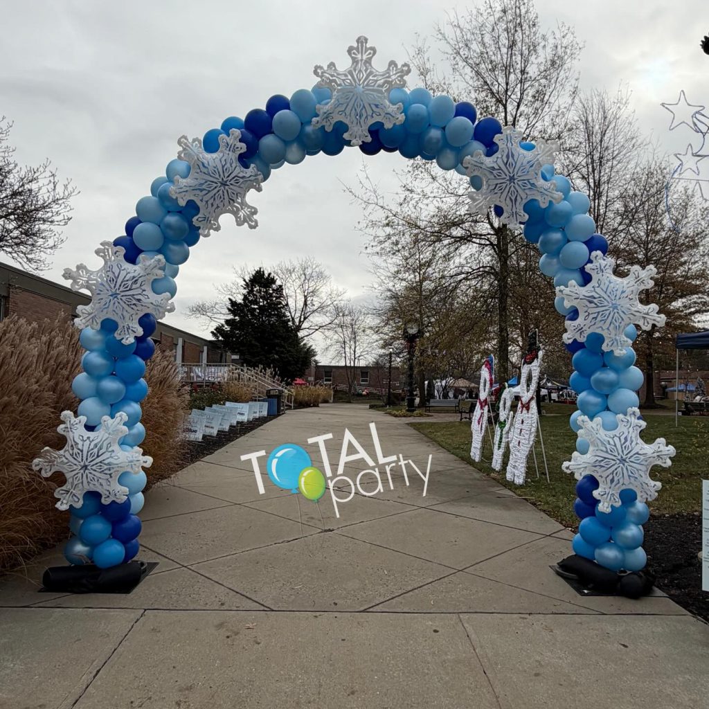 EB REC dept has put together a Winter Wonderland for you today 1-6 pm. ❄️❄️❄️
Tag us if you take a picture with the balloon arch and let us know if you spot Anna &amp; Elsa! 
@ebrecparks #eastbrunswicknj